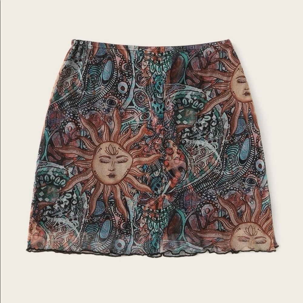 Abstract Print Lettuce Trim Mesh Skirt